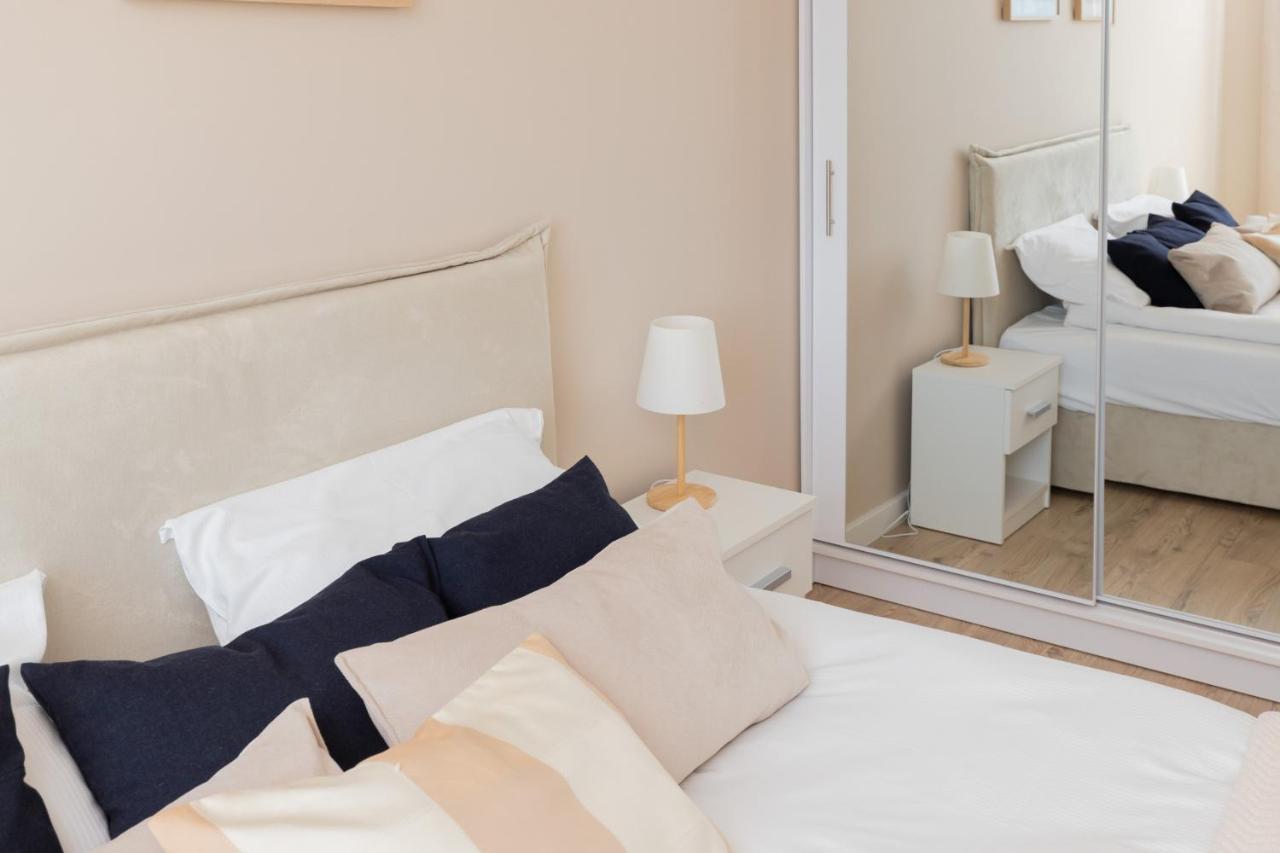 Apartament Sea Waves With Park View By Noclegi Renters Gdańsk Kültér fotó
